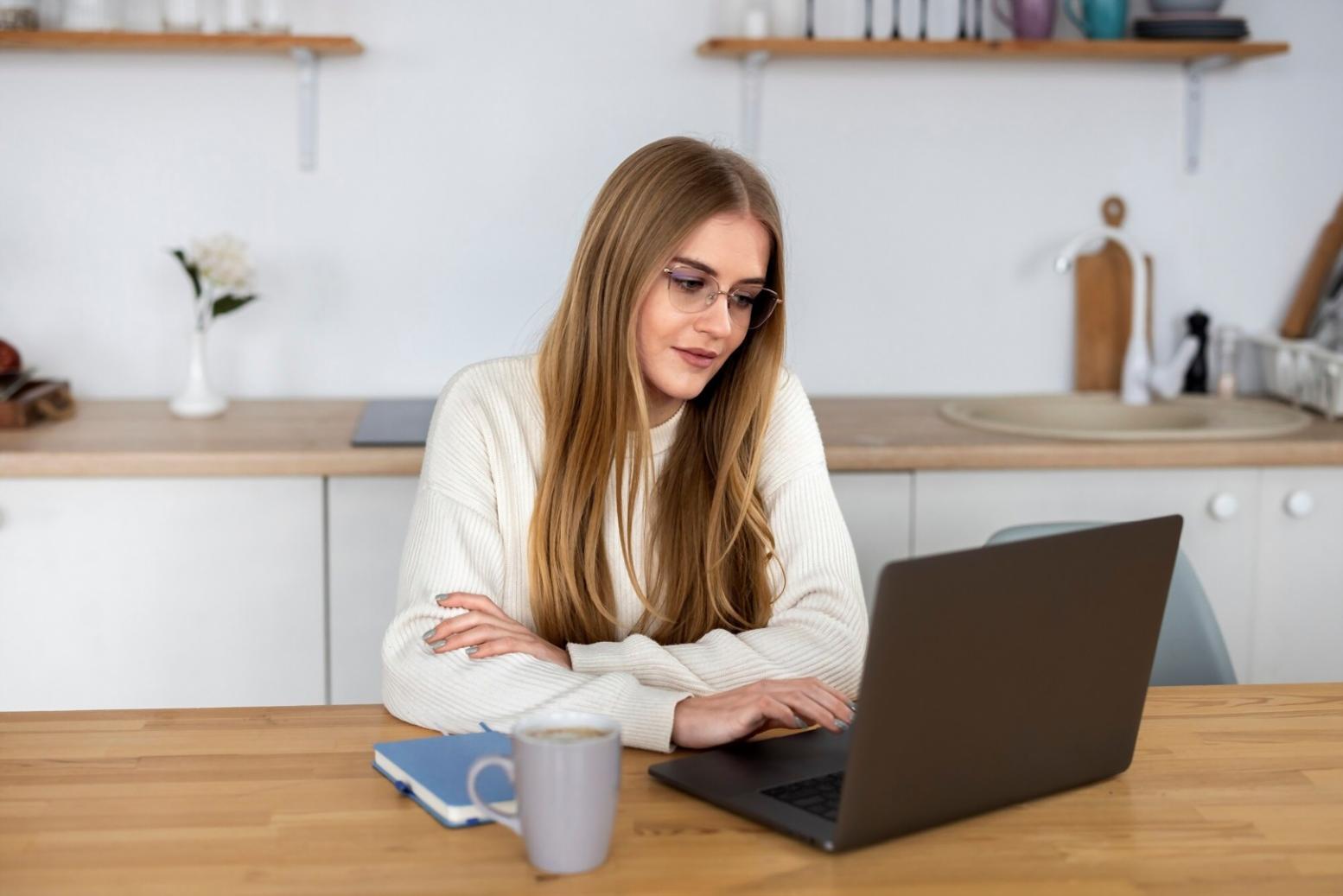 Sesión de planificación financiera con familia